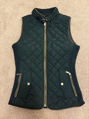3 for $15 Chocolate Quilted Sleeveless Vest size small